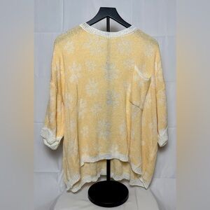 Women’s Cozy Floral Daisy Knit Sweater *See Description for Size*